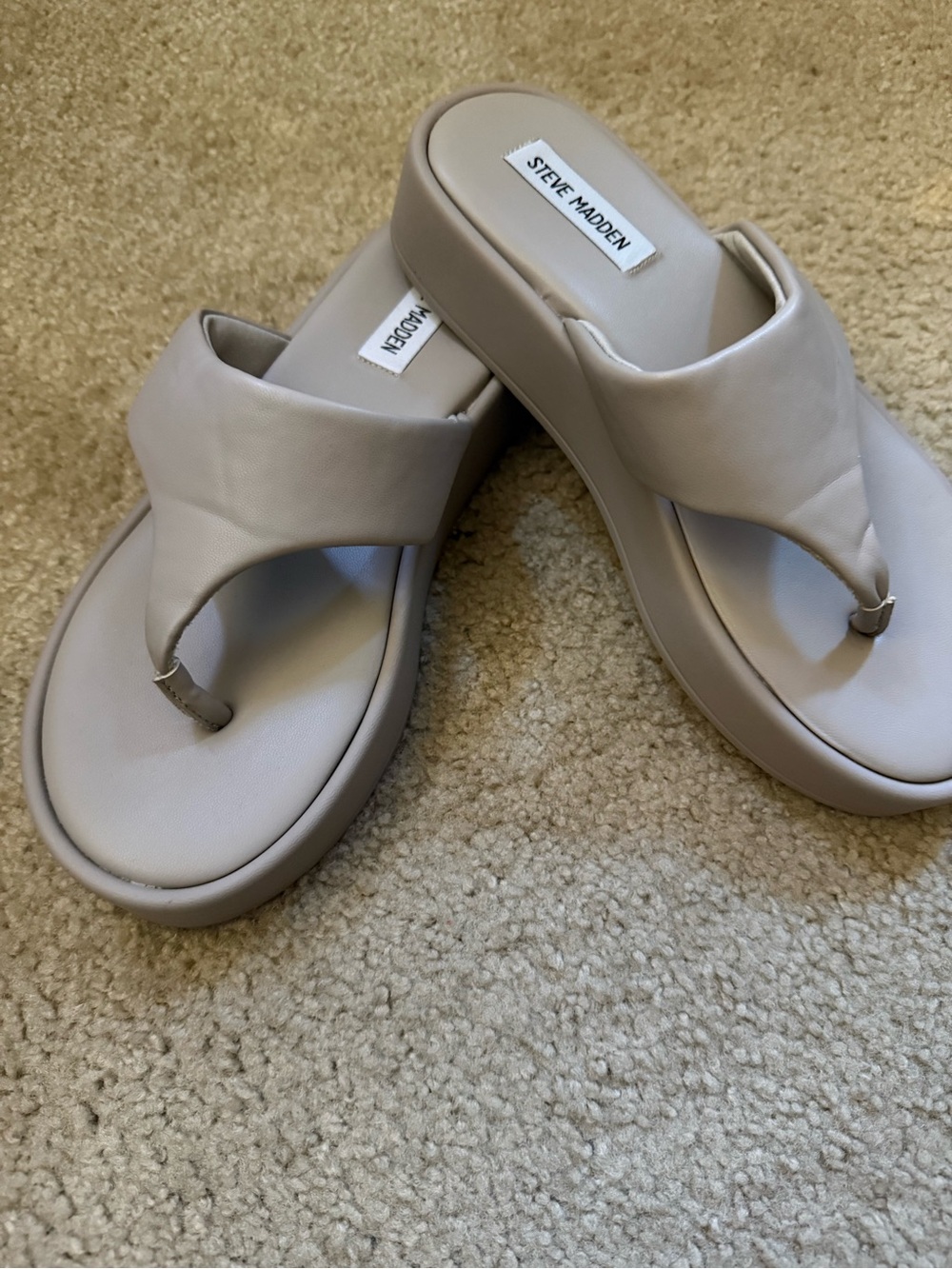 Steve Madden Getable Flatform Sandals Platform Thongs Sz 7.5 Nude Beige